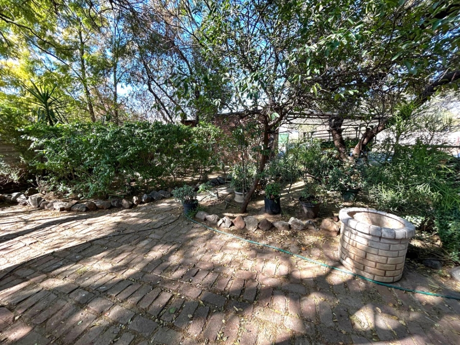 6 Bedroom Property for Sale in Brits North West